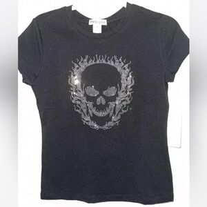 Sunday retreat Black Skull Graphic T-Shirt medium